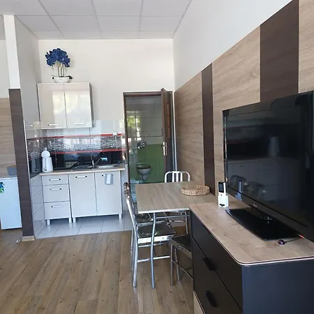 Trzy Fale アパート *